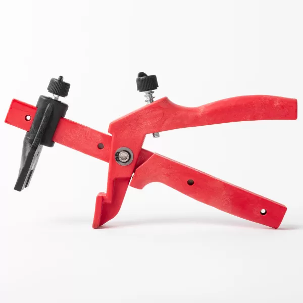 Adjustable plier 