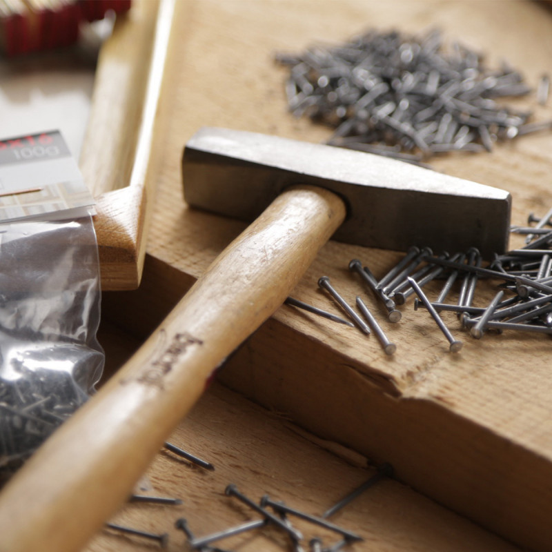 Hammer with oak wood handle, 300gr/10oz C300 Beorol d.o.o