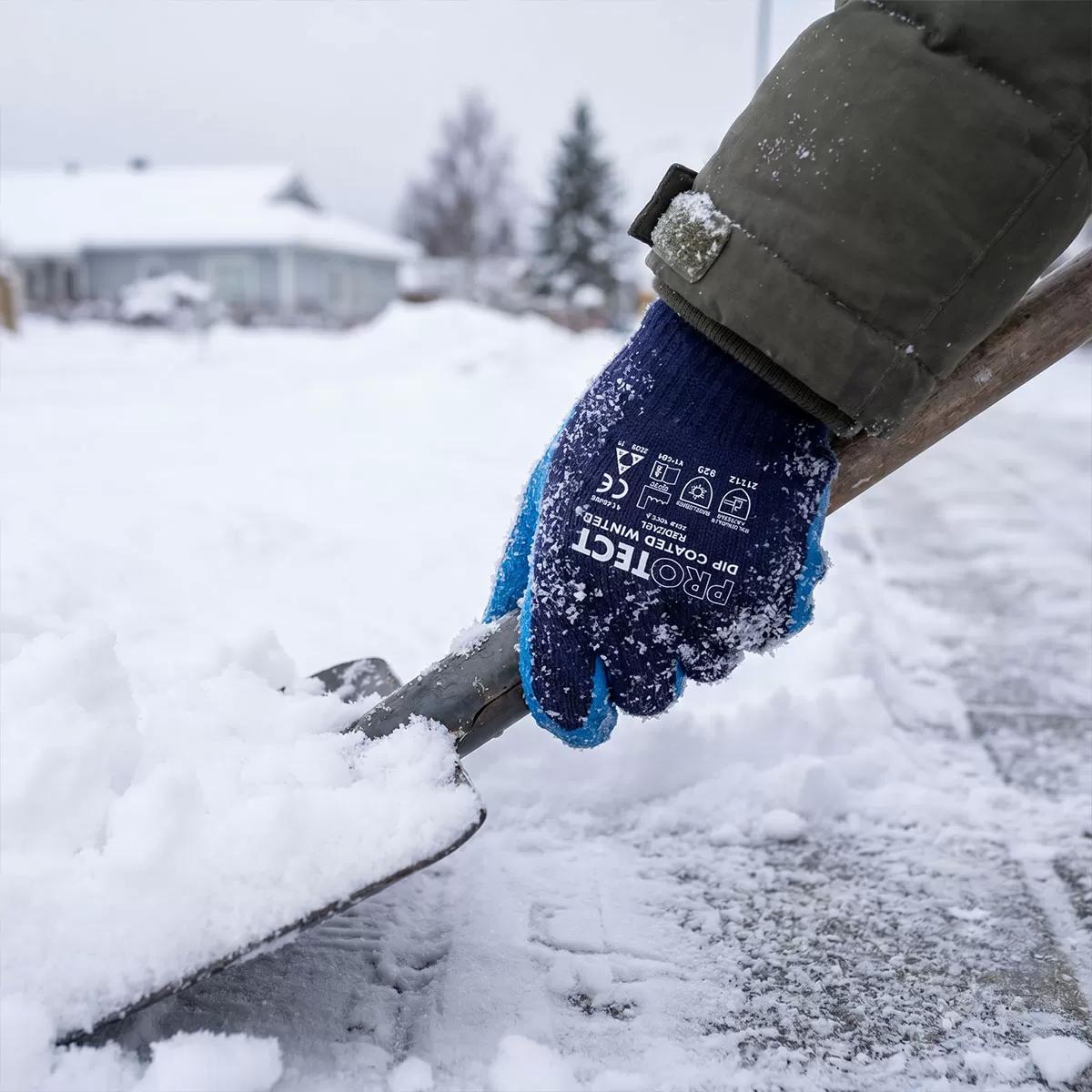 Dip-coated winter gloves 